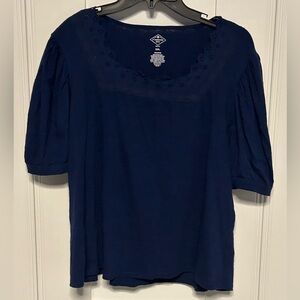 St John’s Bay Petite women’s XXL shirt brand new never worn